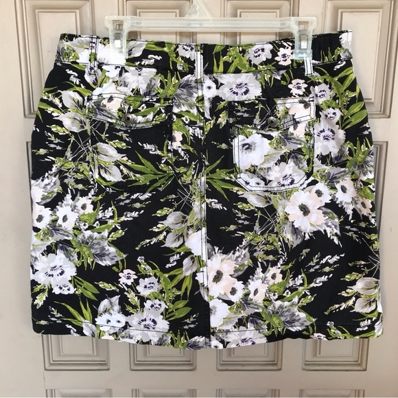 Croft & Barrow Skort Green/Black/White Sz12 Very Cute Shorts Under Skirt - Picture 1 of 6